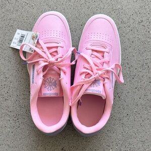 NWT Reebok Kids Club C Tennis Shoes Sneakers Sz 3
